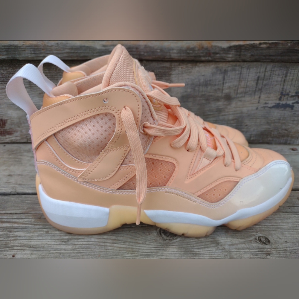 NIKE Air Jordan Jumpman Two Trey Arctic Orange Sunset Haze/White Shoes US 9.5